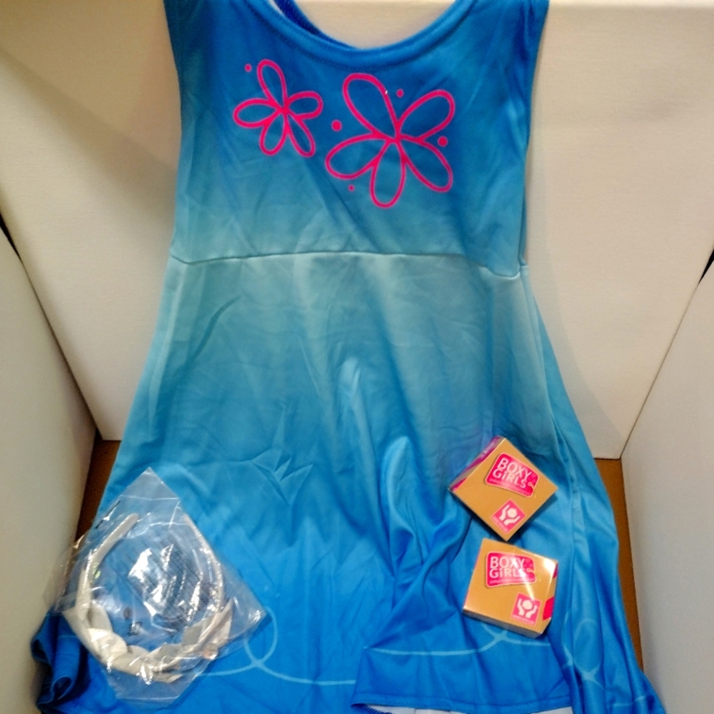 Grills dress size 4. Hair band and gift.
